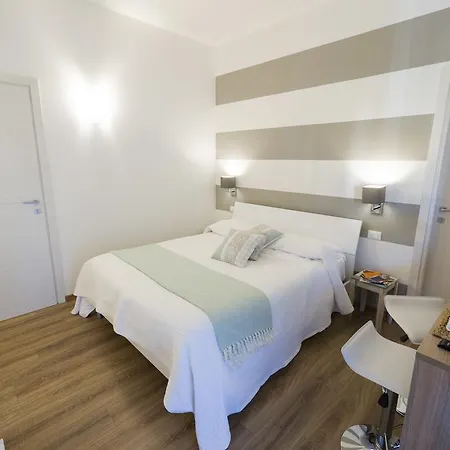 Pensión Simonetta Sarzana