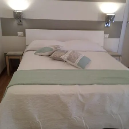 Guest house Simonetta 3*